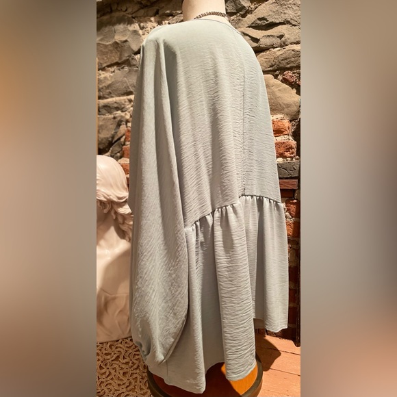 QUEEN FOR A DAY Top from CHIC SOUL in Aloe XL more like a 2X NEVER WORN Flowy 😍 - Picture 13 of 14